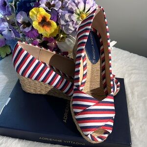 NIB Adrienne Vittadini Bailee Espadrille Wedge SIZE:8